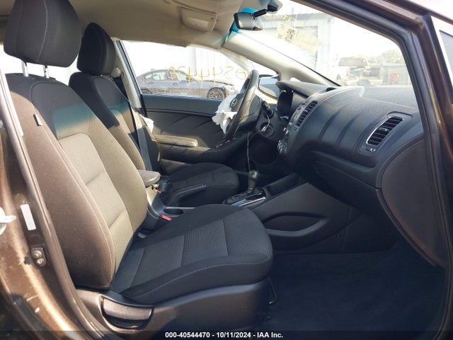 KIA FORTE LX 2018 3KPFK4A70JE226832 Image 5