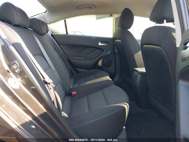 KIA FORTE LX 2018 3KPFK4A70JE226832 Image 8
