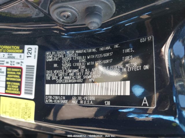 5TDYZ3DC8HS844892 Toyota Sienna Xle 8 Passenger
