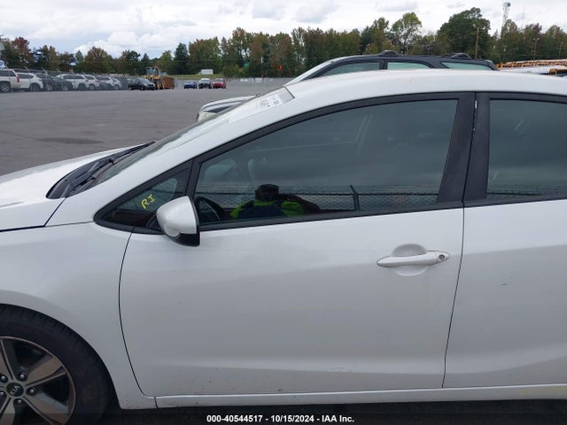 KIA FORTE LX 2018 3KPFL4A76JE242479 Image 15