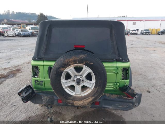1C4HJXDG4JW238447 Jeep Wrangler Unlimited Sport S 4x4
