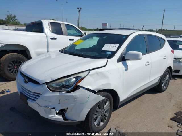KM8JT3AF0FU086763 Hyundai TUCSON GLS