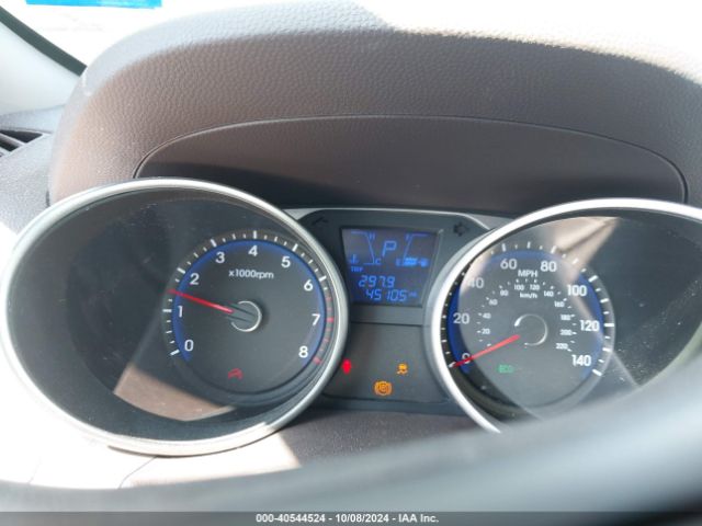 KM8JT3AF0FU086763 Hyundai TUCSON GLS