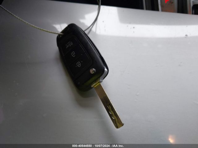 5NMS14AJXPH597821 Hyundai Santa Fe Se