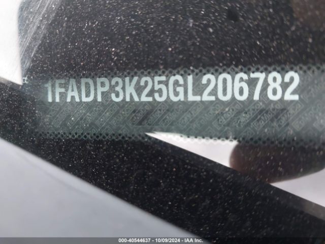1FADP3K25GL206782 Ford FOCUS SE