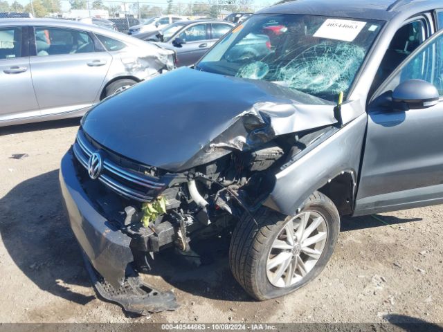 WVGAV7AX8FW590444 Volkswagen TIGUAN SE