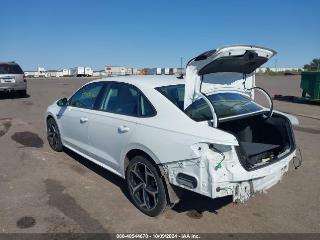1VWMA7A32LC023960 Volkswagen Passat 2.0t R-line