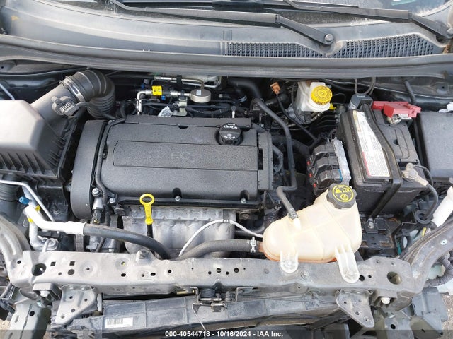 Chevrolet Sonic Ls Auto 2018 1G1JB5SH7J4110335 Image 10
