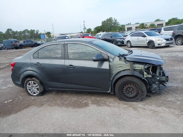 Chevrolet Sonic Ls Auto 2018 1G1JB5SH7J4110335 Image 14