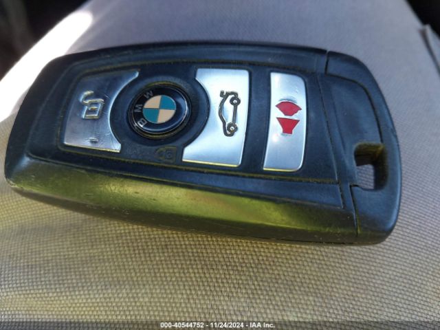 WBA8E1G55GNU11741 BMW 320i