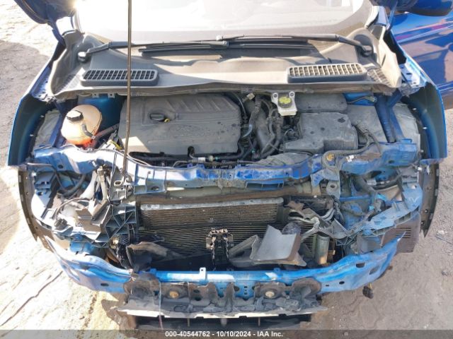 1FMCU9GD1JUD59670 Ford ESCAPE SE