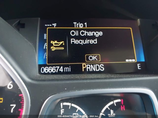 1FMCU9GD1JUD59670 Ford ESCAPE SE