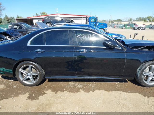 WDDZF4KB5HA051176 Mercedes-Benz E 300 4matic