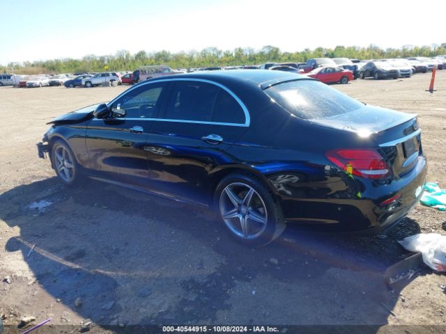 WDDZF4KB5HA051176 Mercedes-Benz E 300 4matic
