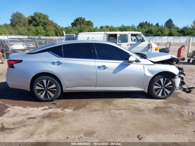 1N4BL4DW3LC262481 Nissan Altima Sv Intelligent Awd