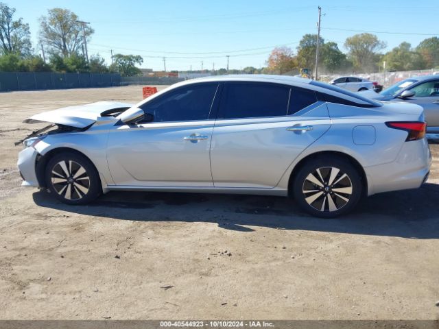 1N4BL4DW3LC262481 Nissan Altima Sv Intelligent Awd