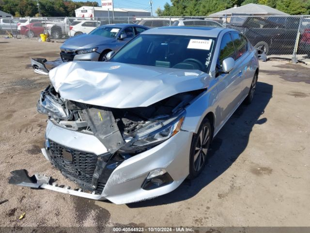 1N4BL4DW3LC262481 Nissan Altima Sv Intelligent Awd