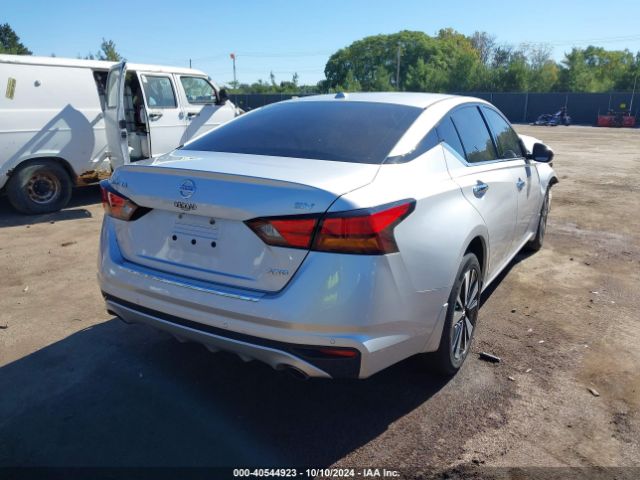 1N4BL4DW3LC262481 Nissan Altima Sv Intelligent Awd