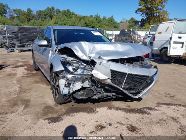 1N4BL4DW3LC262481 Nissan Altima Sv Intelligent Awd