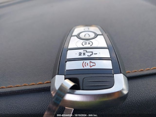 1FTFW1E5XNFB61009 Ford F-150 Platinum