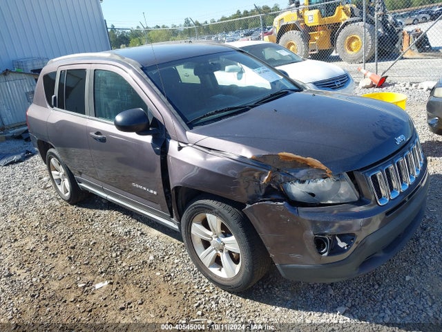 2016 1C4NJDBB7GD626740 головне зображення
