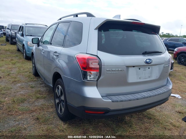 Subaru Forester 2.5i Premium 2018 JF2SJAGC3JH576472 Image 3