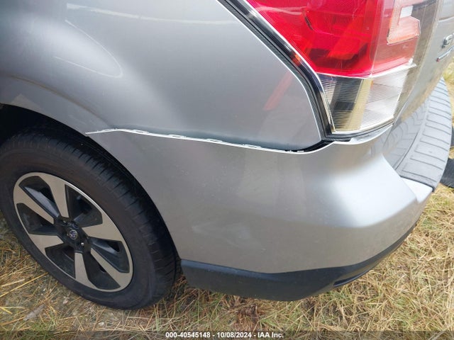 Subaru Forester 2.5i Premium 2018 JF2SJAGC3JH576472 Image 6