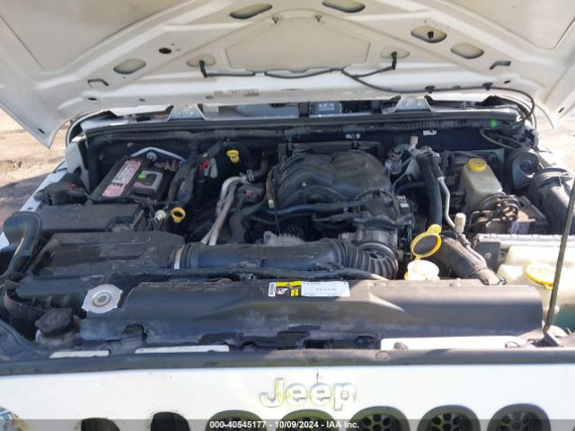 1C4HJWDG3GL323767 Jeep Wrangler Unlimited Sport