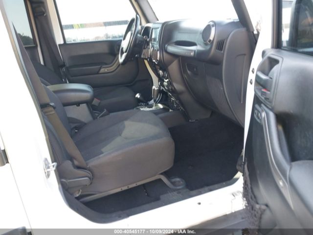 1C4HJWDG3GL323767 Jeep Wrangler Unlimited Sport