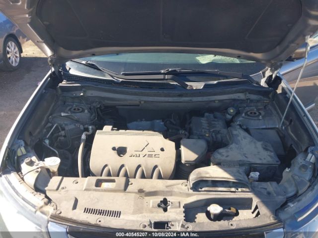 JA4AD2A37HZ015447 Mitsubishi Outlander Es