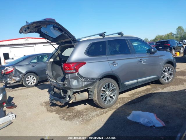 JA4AD2A37HZ015447 Mitsubishi Outlander Es