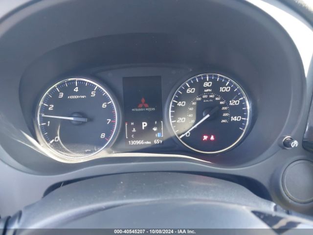 JA4AD2A37HZ015447 Mitsubishi Outlander Es