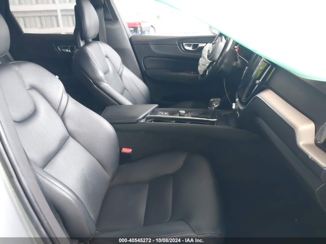 YV4102RK3J1089446 Volvo Xc60 T5 Momentum