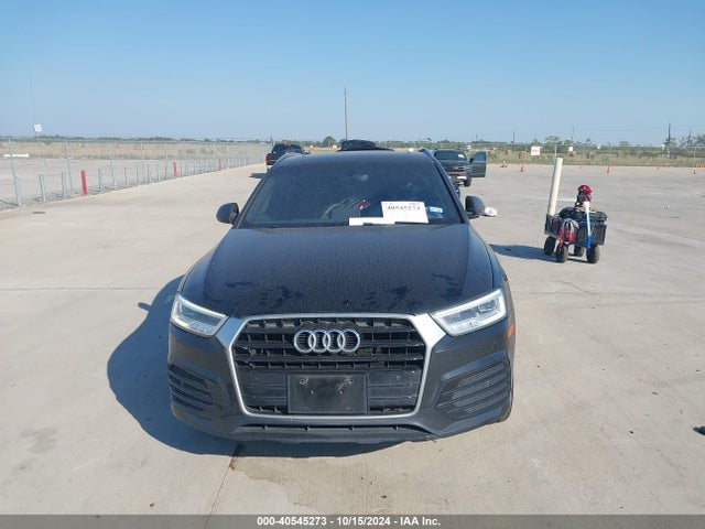 WA1GCCFS3HR015450 Audi Q3 2.0t Premium