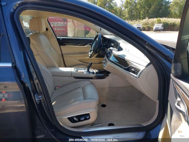 WBA7F0C52GGL99660 BMW 750i