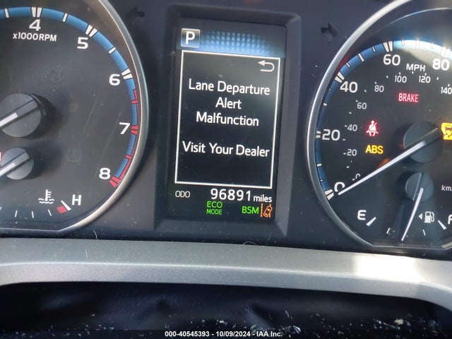 Toyota Rav4 Xle 2018 2T3RFREV7JW734811 Image 15