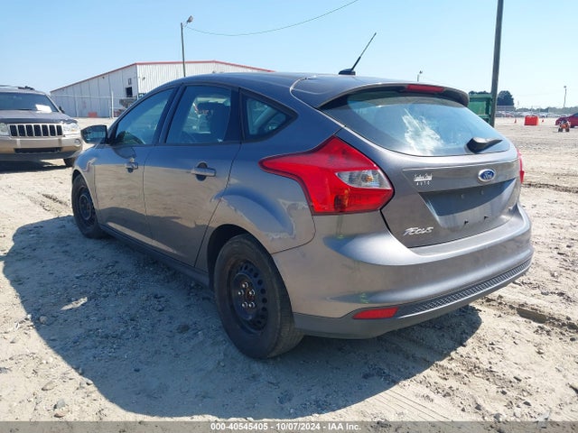Ford FOCUS SE 2014 1FADP3K27EL399840 Image 3
