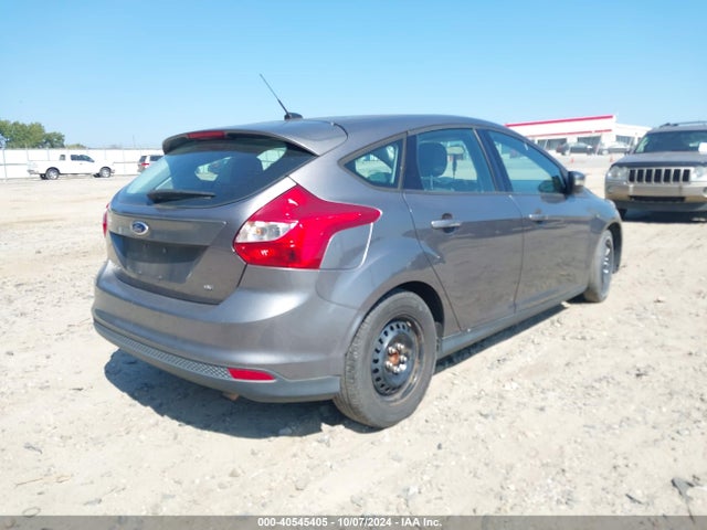 Ford FOCUS SE 2014 1FADP3K27EL399840 Image 4