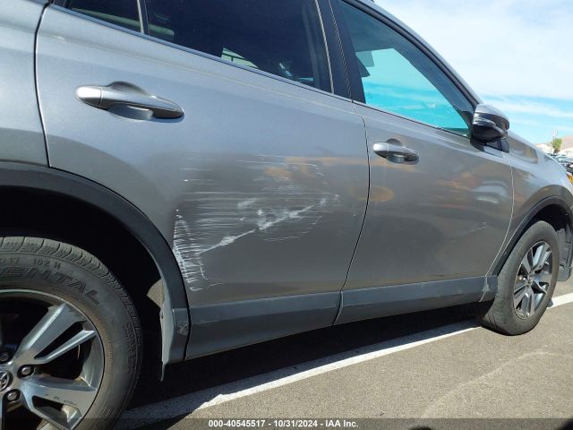 2T3WFREV4HW376337 Toyota Rav4 Xle