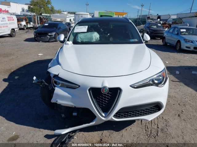 ZASFAKAN0J7B85017 Alfa Romeo Stelvio Awd