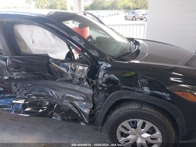 Toyota Corolla Cross L 2023 7MUAAAAG7PV047512 Image 6