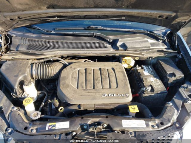 2C4RDGCG2JR266074 Dodge Grand Caravan Sxt