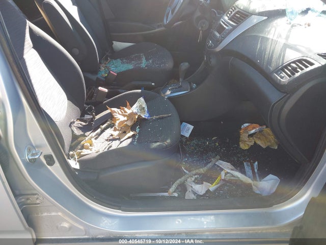 KMHCT5AE9GU290099 Hyundai ACCENT SE