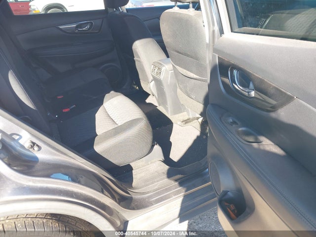 Nissan ROGUE SV 2018 KNMAT2MVXJP591766 Image 8
