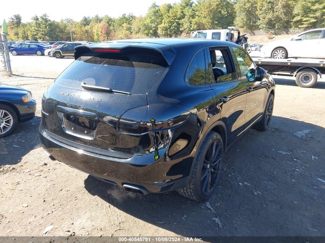 2011 PORSCHE CAYENNE WP1AB2A27BLA44569 Photo 3