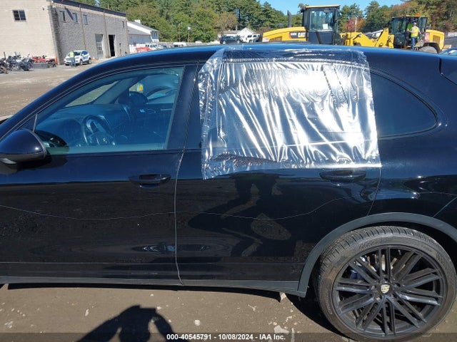 2011 PORSCHE CAYENNE WP1AB2A27BLA44569 Photo 5