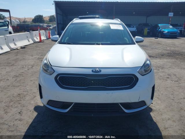 KNDCB3LC9K5217311 KIA NIRO LX