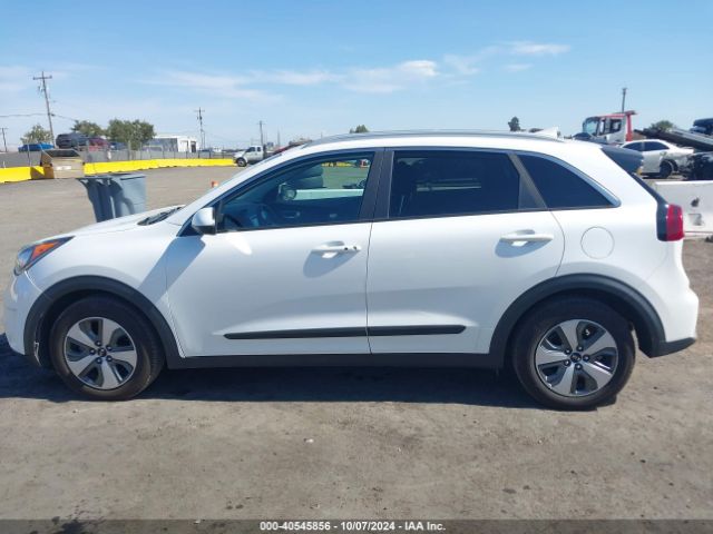 KNDCB3LC9K5217311 KIA NIRO LX