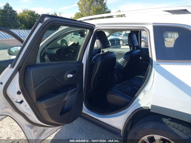 1C4PJLLB2KD173623 Jeep Cherokee Latitude Plus Fwd