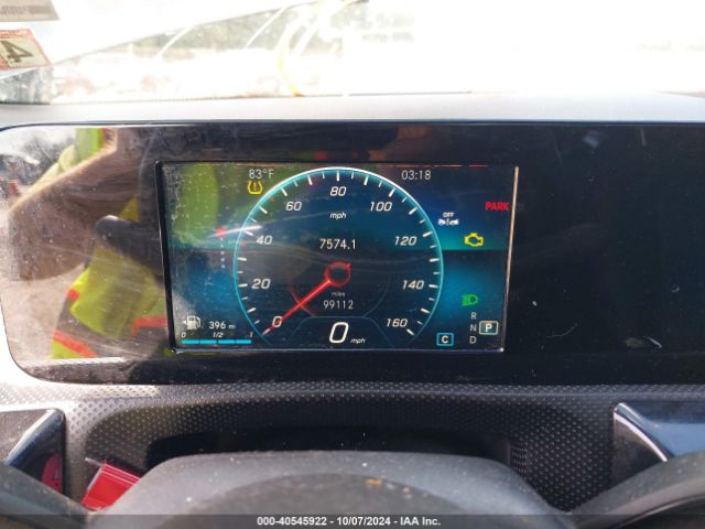 WDD3G4FB4KW025918 Mercedes-Benz A 220 4matic